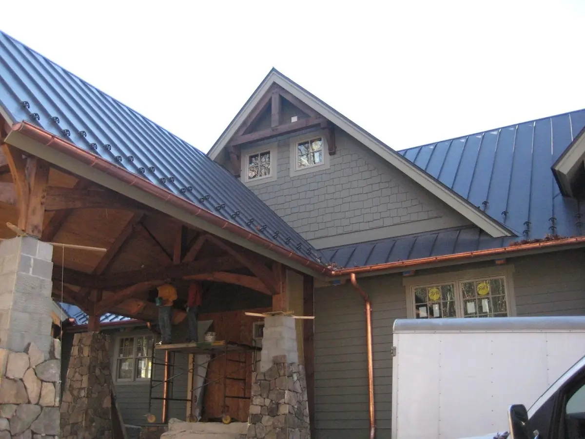 Craftsman Roofing team delivering quality roofing work in Seven Oaks
